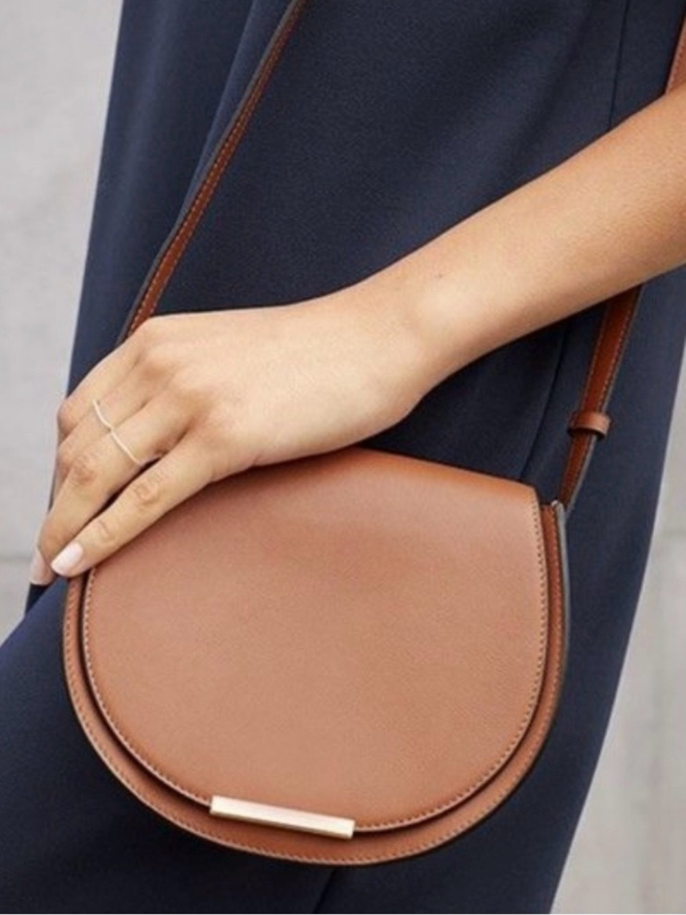 Cuyana Mini Saddle Leather Crossbody Bag in Caramel - Picture 2 of 16